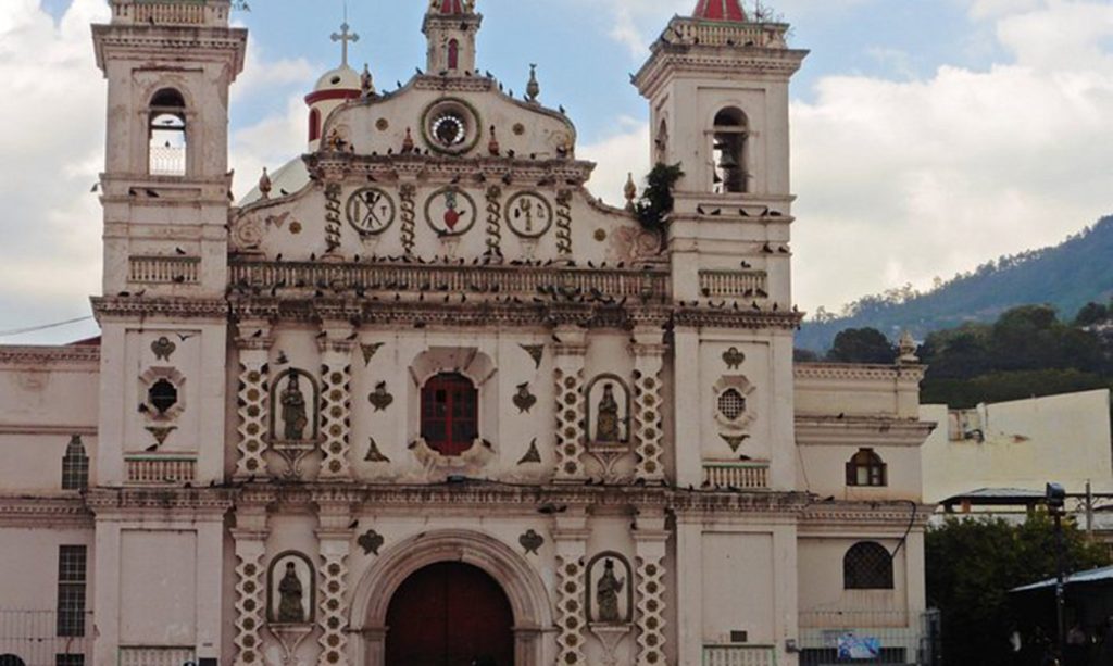 Tegucigalpa: Get a ride. Travel. Explore