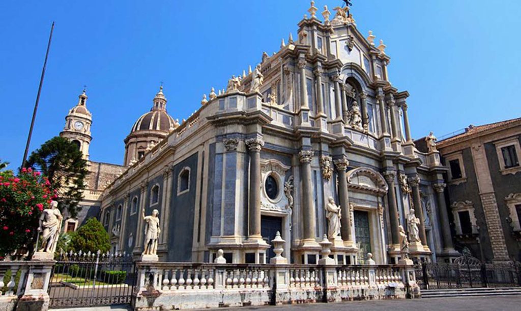Exploring the History and Natural Beauty of Catania: Must-Visit Attractions